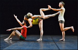 empty-moves-parts-i-ii-iii_Theatre_de_la_ville_©Jean_claude_Carbonne_@loeildoliv