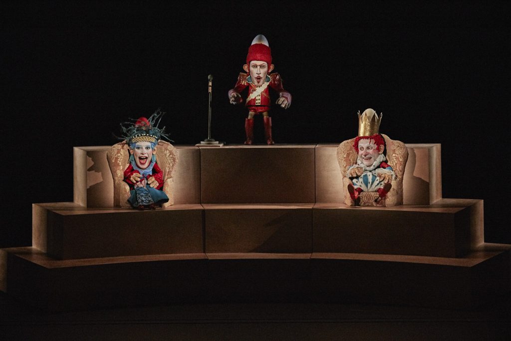 Le voyage de Gulliver, adapté librement du roman de Jonathan Swift par Valérie Lesort. Mise en scène de Christian Hecq et Valérie Lesort ©Fabrice Robin