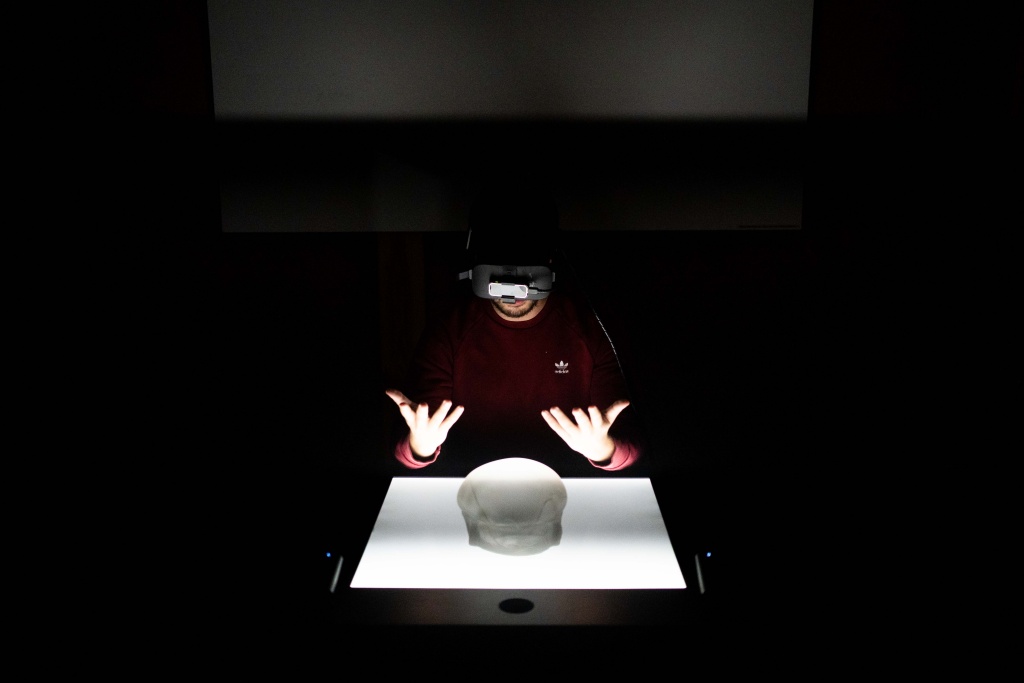 Focus Adrien M &Claire B _ Tropisme  © Marielle Rossignol 