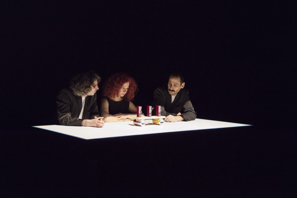 "Borborygmus" de Lina Majdalanie, Rabih Mroué et Mazen Kerbaj © Bobby Rogers