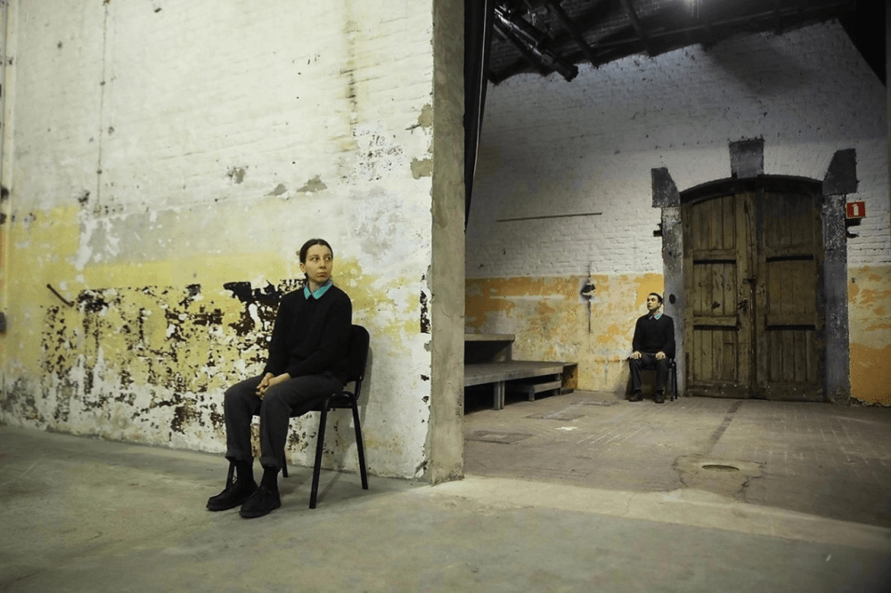 Toutes les villes détruites se ressemblent de Magrit Coulon & Bogdan Kikena © Dominique Houcmant