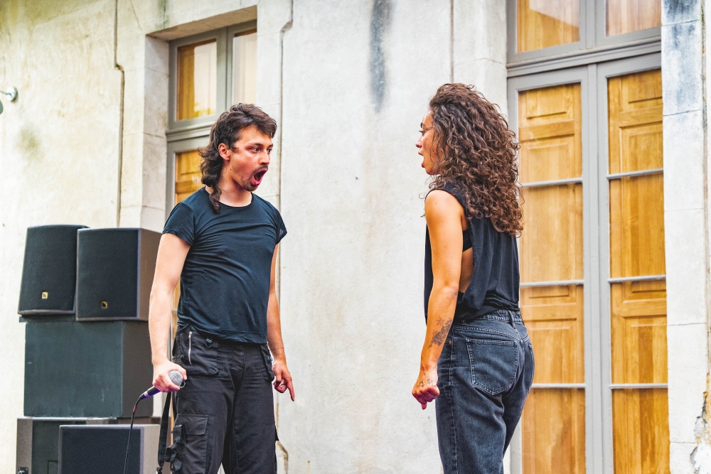 Where the fuck am I ? de Zoé Lakhnati et Per-Anders Kraudy Solli© Théâtre Louis Aragon