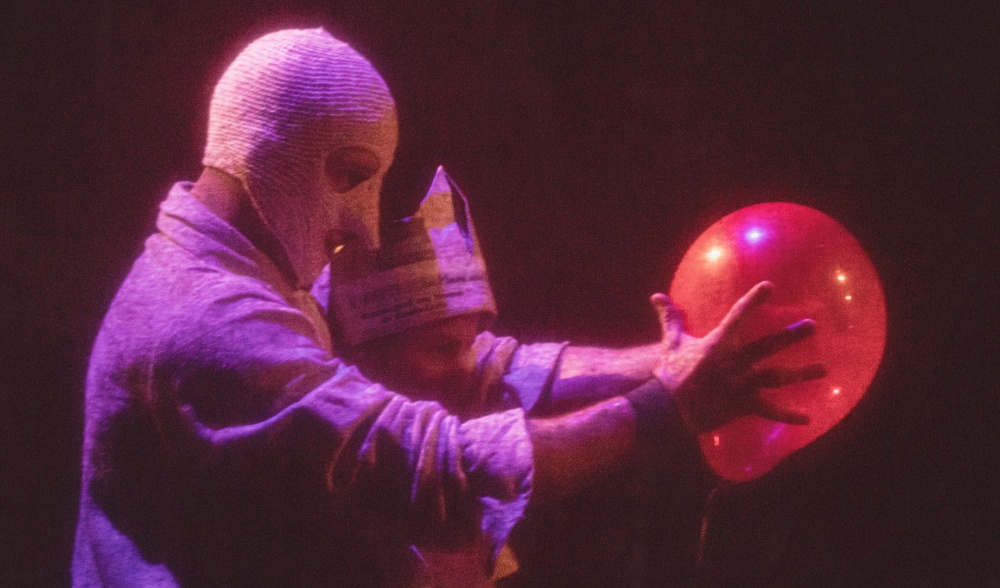 Hourvari - Cie Rasposo - Village de Cirque © Ryo Ichii